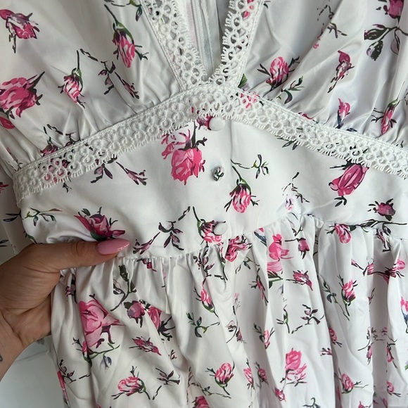 Commense Multi Floral Lace Trim Short Dress - Picture 5 of 6